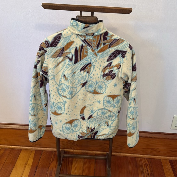 Patagonia Synchilla Owl Beige Size Medium 1/4 snap pullover - Picture 3 of 4